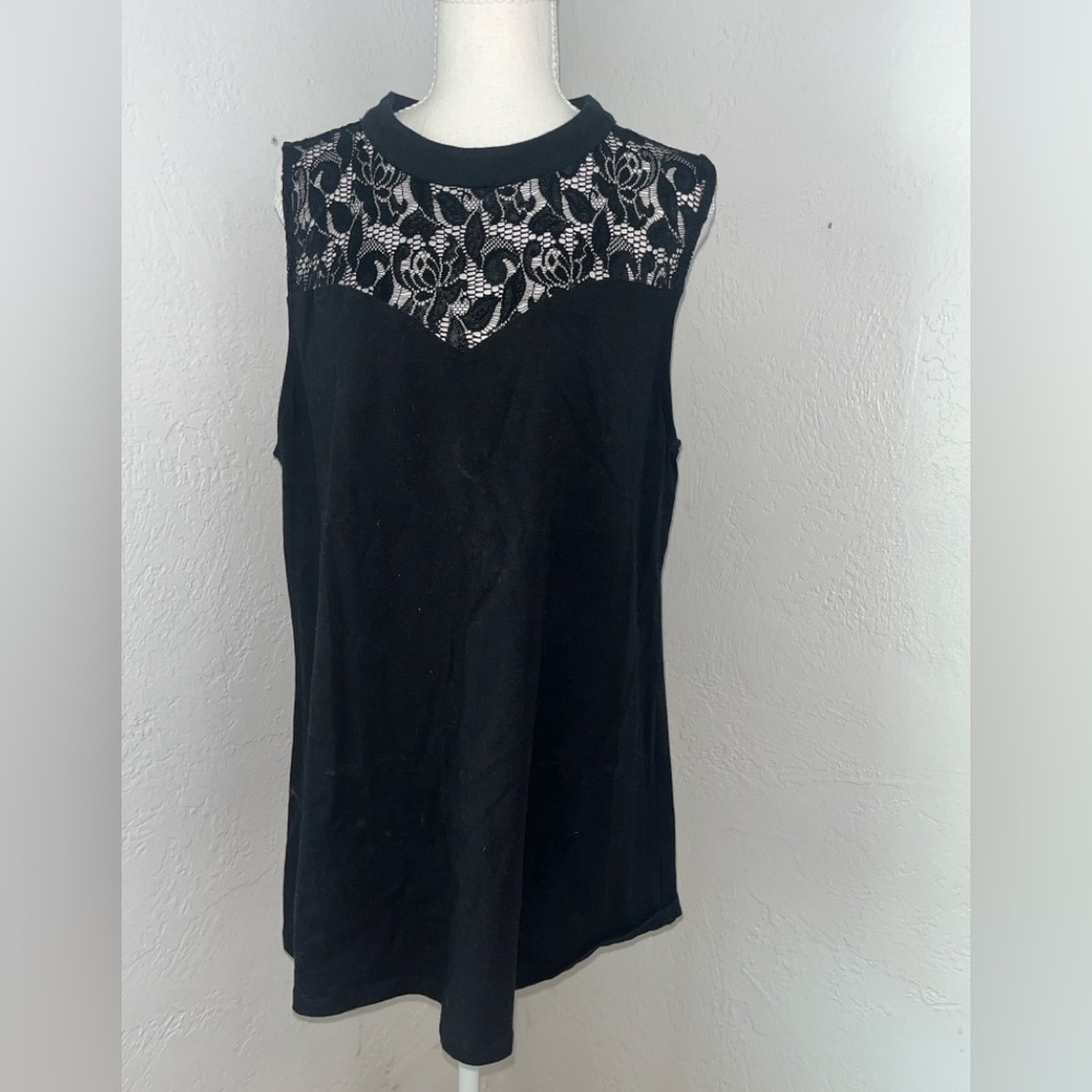 Torrid Lace Top  tank cotton spandex blend sz 3